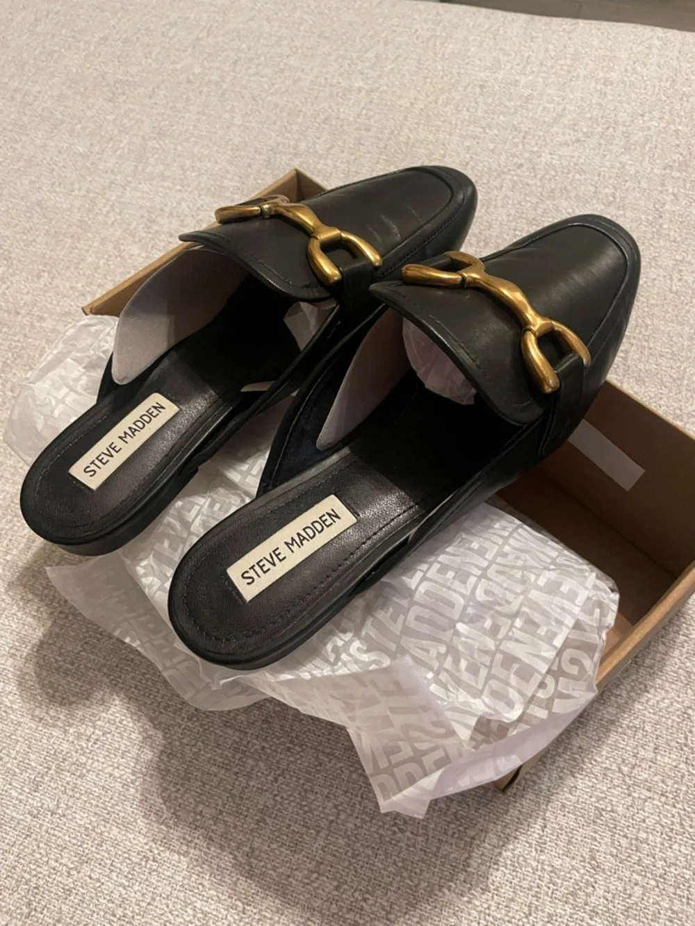 Steve Madden Black Leather Mule with Gold Horsebit Accent - Picture 3 of 8
